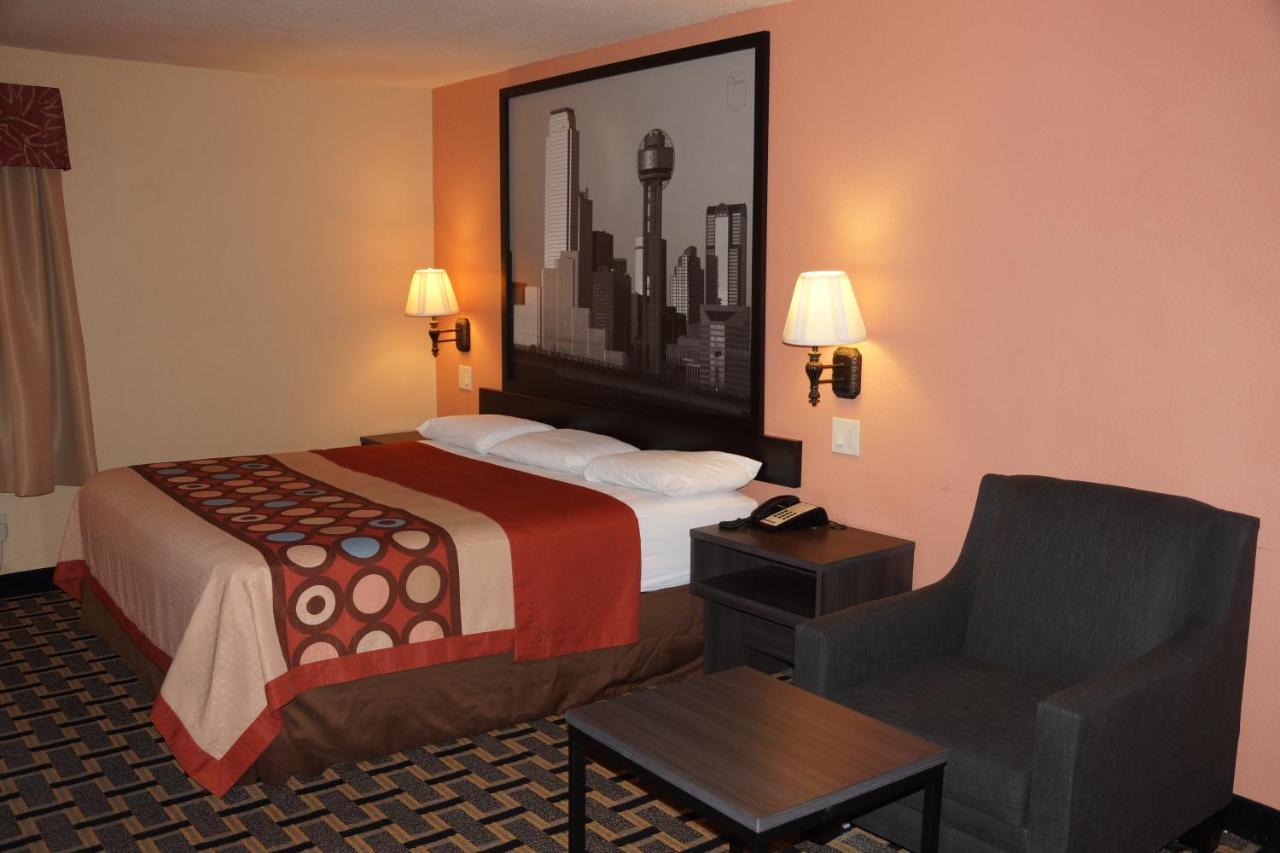 Super 8 By Wyndham Farmers Branch/north Dallas Motel Farmers Branch