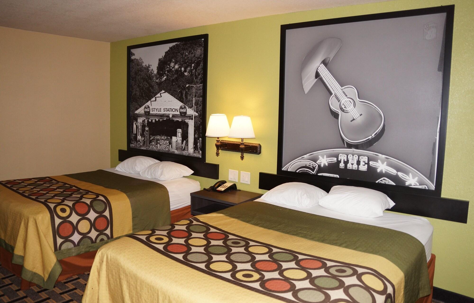 Super 8 By Wyndham Farmers Branch/north Dallas