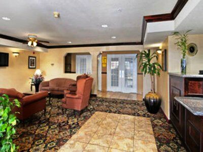 Super 8 By Wyndham Farmers Branch/north Dallas Motel 3*