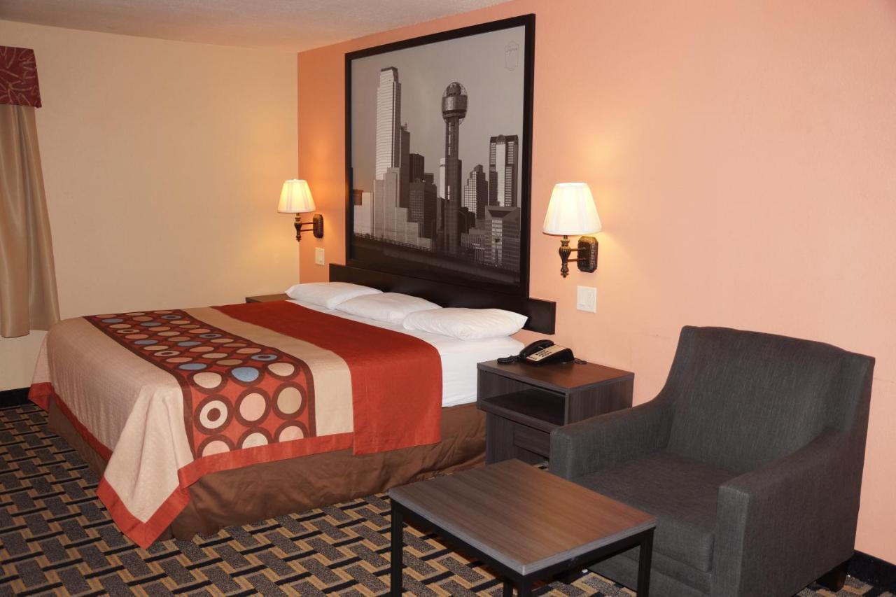 Motel Super 8 By Wyndham Farmers Branch/north Dallas