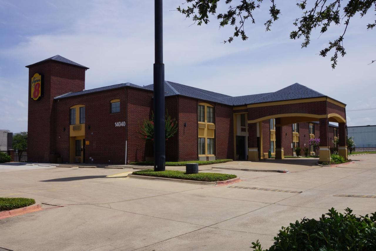 Motel Super 8 By Wyndham Farmers Branch/north Dallas