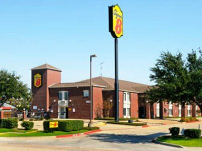 Super 8 By Wyndham Farmers Branch/north Dallas Motel Farmers Branch